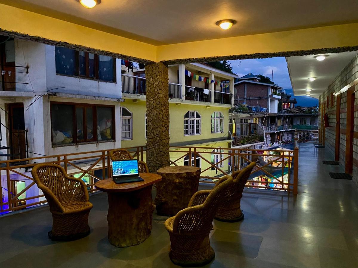 Hotel Valley Of Gods Manāli Exterior foto